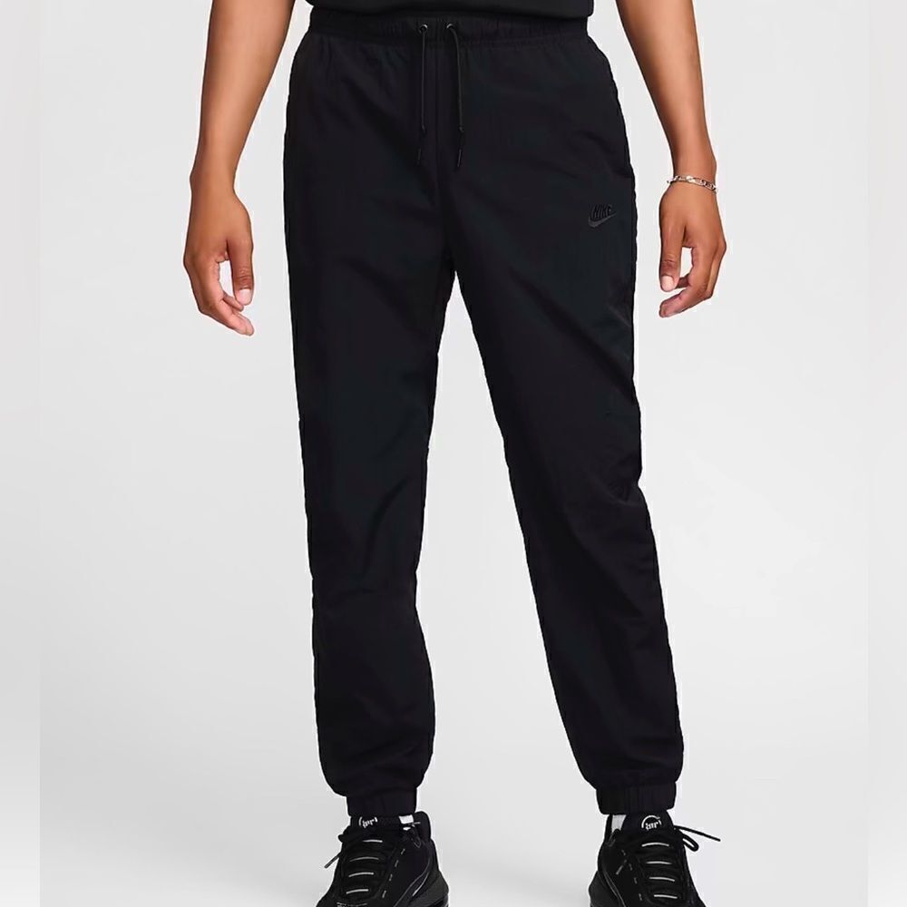 Men’s Nike Tech Woven Taper Leg Pants